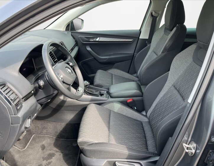 Škoda Karoq SUV / Terénní 1,5 l 110 kw