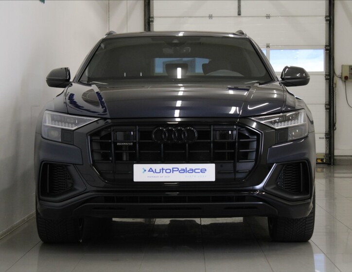 Audi Q8 2