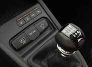 KIA Stonic CUV 998,0 74 kw