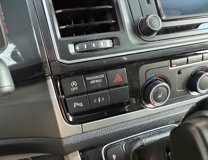 Volkswagen Multivan 18