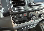 Volkswagen Multivan 18