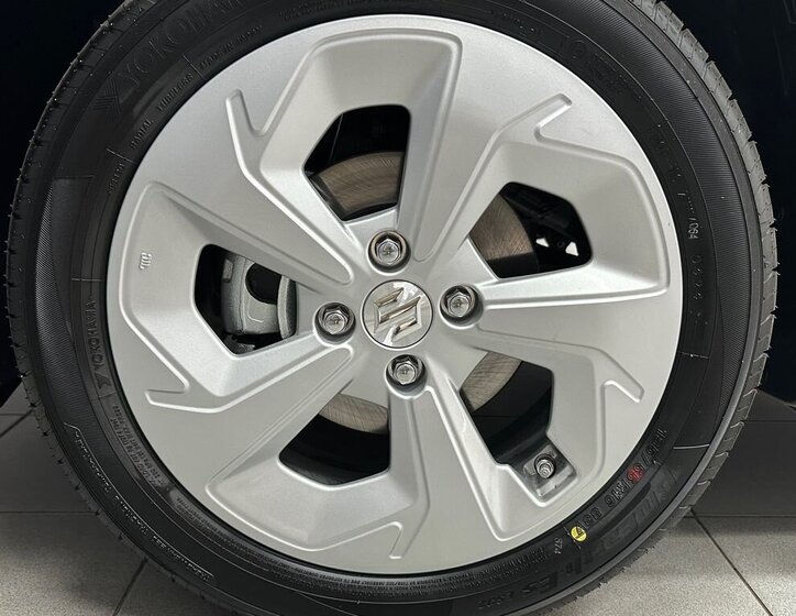 Suzuki Swift Hatchback 1,2 l 60 kw