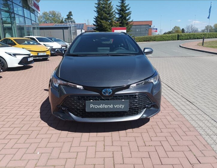Toyota Corolla Kombi 2,0 l 112 kw