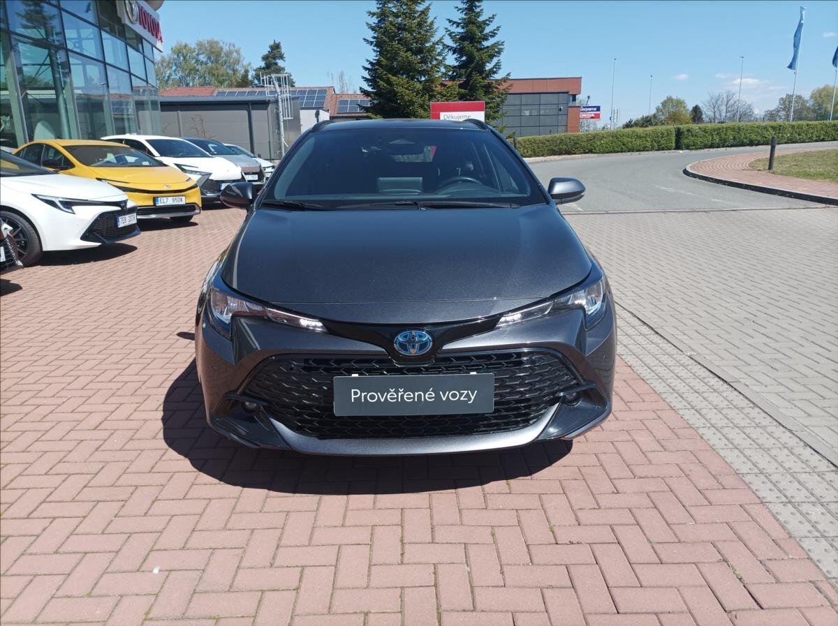 Toyota Corolla Kombi 2,0 l 112 kw