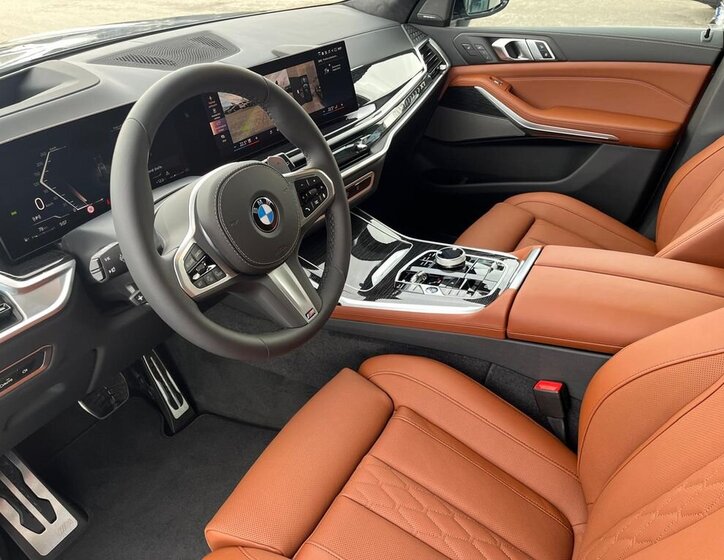 BMW X7 SUV / Terénní 3,0 l 250 kw