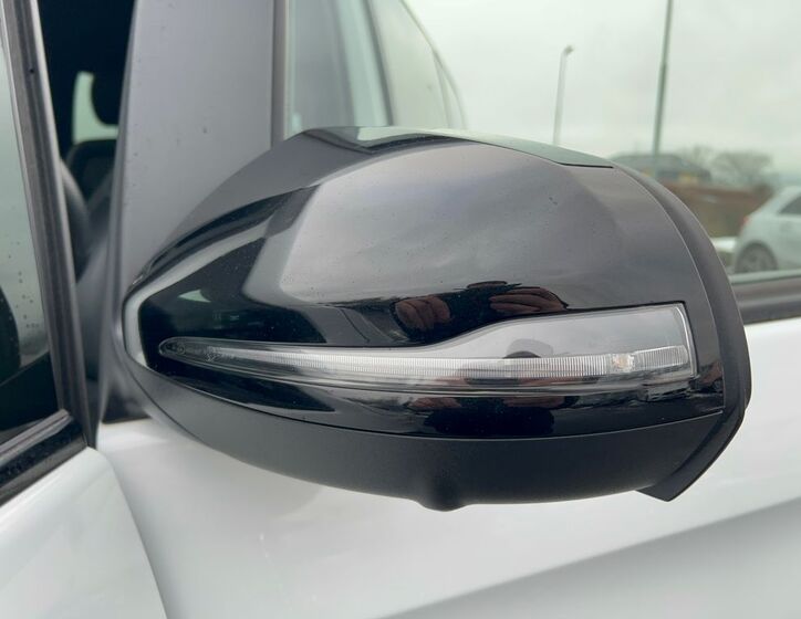 Mercedes-Benz Třídy V 23