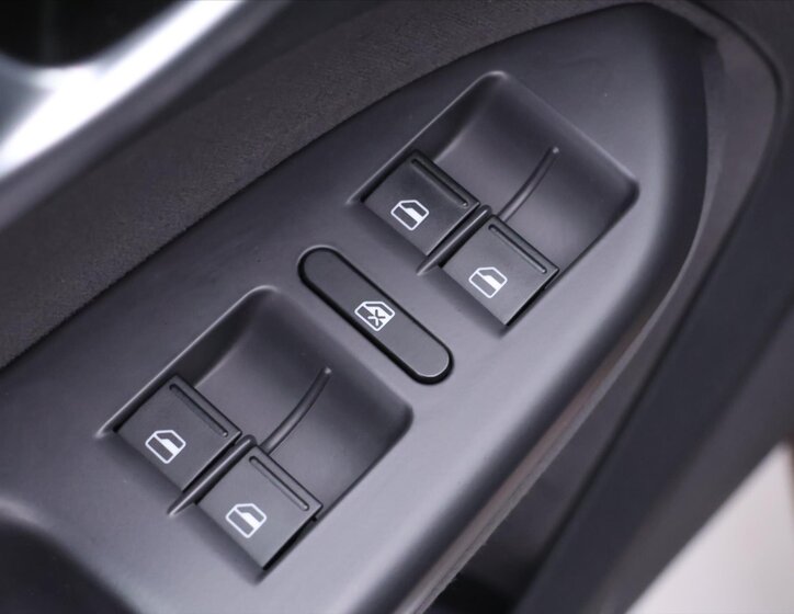 Volkswagen Touran MPV 1,6 l 77 kw