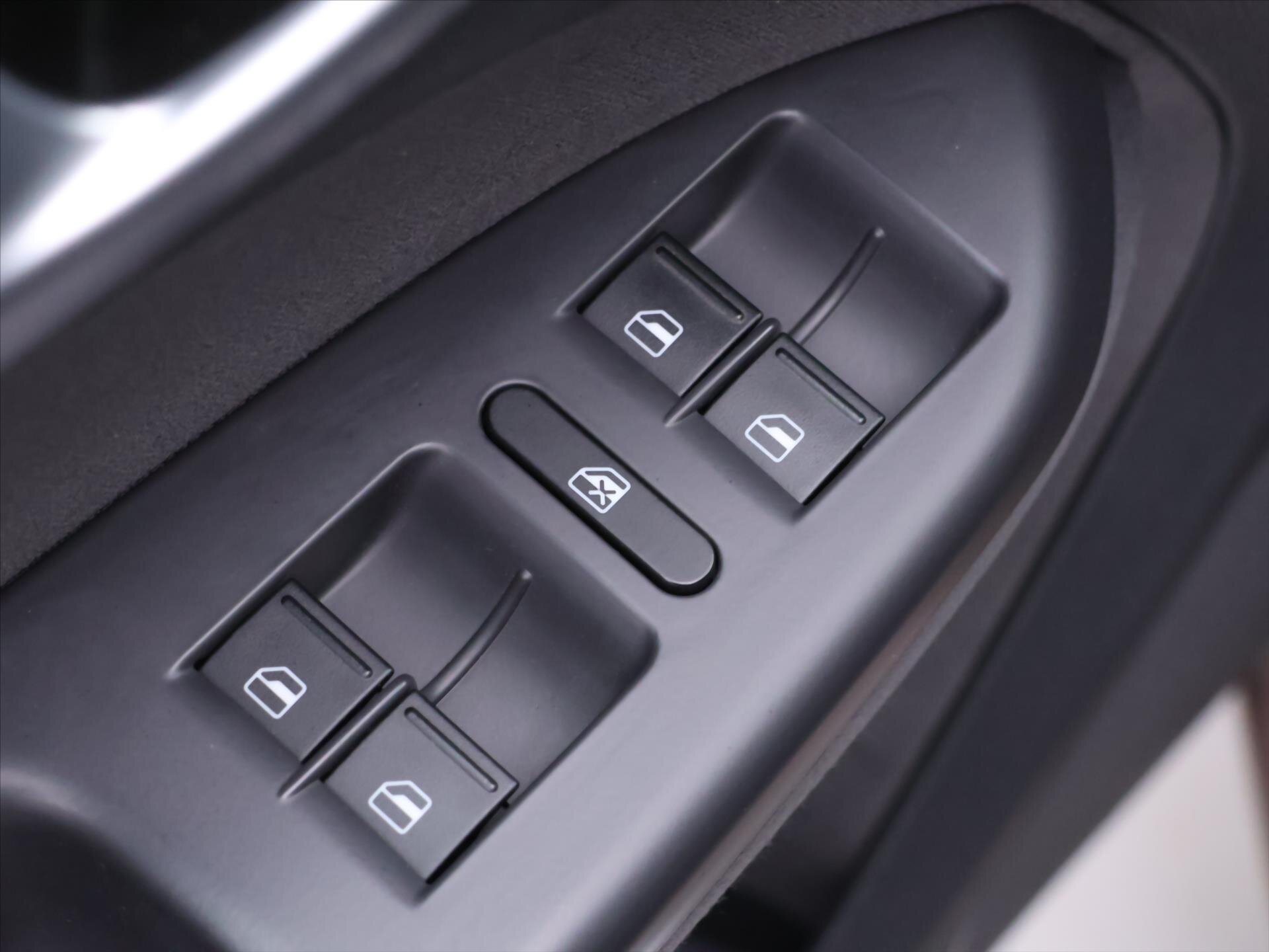 Volkswagen Touran MPV 1,6 l 77 kw