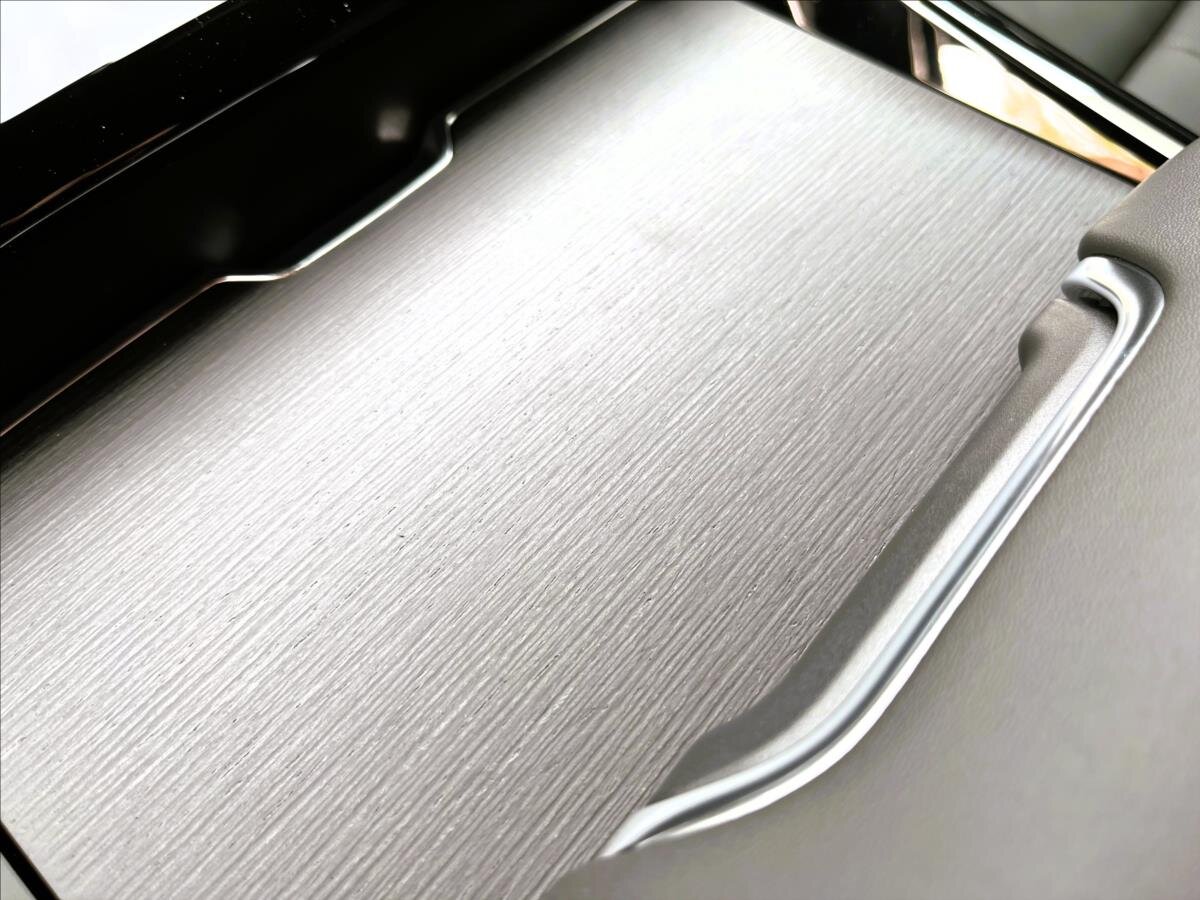 Land Rover Range Rover Sport SUV / Terénní 4,4 l 390 kw