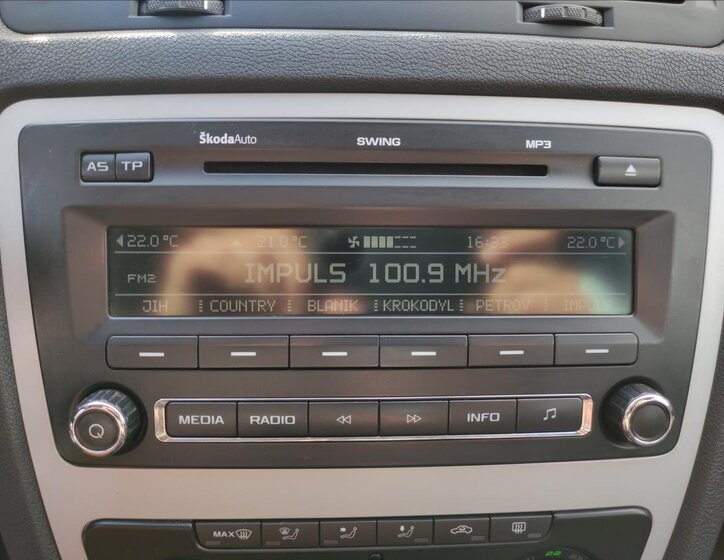 Škoda Octavia 10