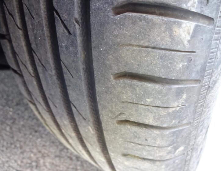 Volkswagen Passat Sedan 1,6 l 75 kw