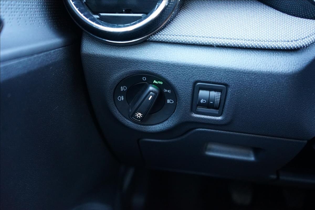 Škoda Fabia Hatchback 999,0 59 kw