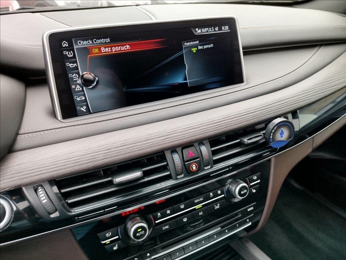 BMW X5 SUV 3,0 l 280 kw