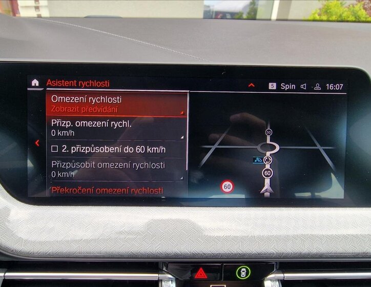 BMW Řada 2 Sedan / Limuzína 2,0 l 110 kw