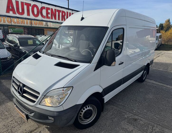 Mercedes-Benz Sprinter 4