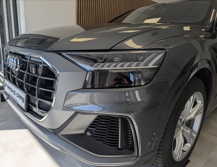 Audi Q8 Hatchback 3,0 l 250 kw