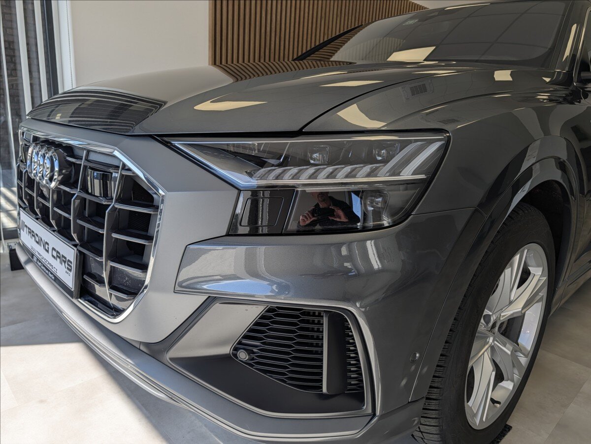 Audi Q8 Hatchback 3,0 l 250 kw