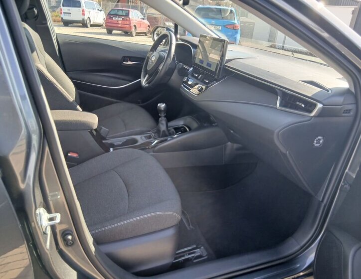 Toyota Corolla Sedan 1,5 l 92 kw