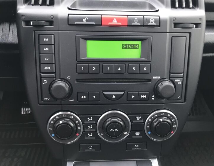 Land Rover Freelander SUV / Terénní 2,2 l 112 kw