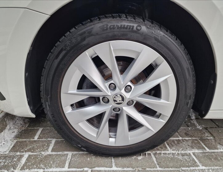 Škoda Octavia Kombi 2,0 l 85 kw