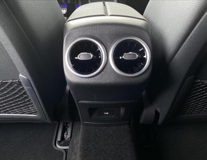 Mercedes-Benz CLA 23