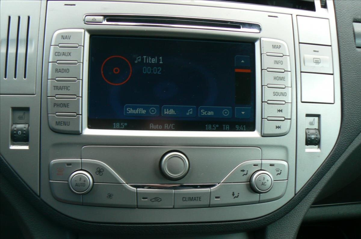 Ford Kuga SUV / Terénní 2,0 l 100 kw