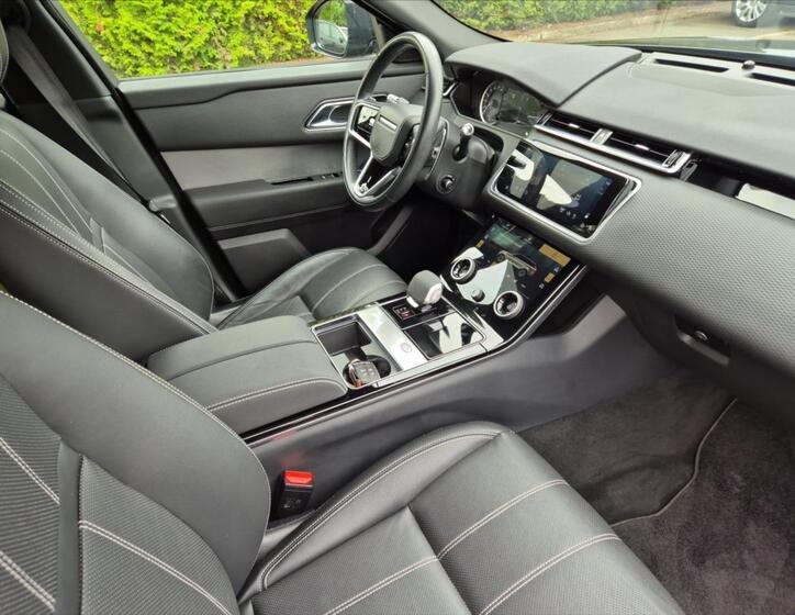 Land Rover Range Rover Velar 12
