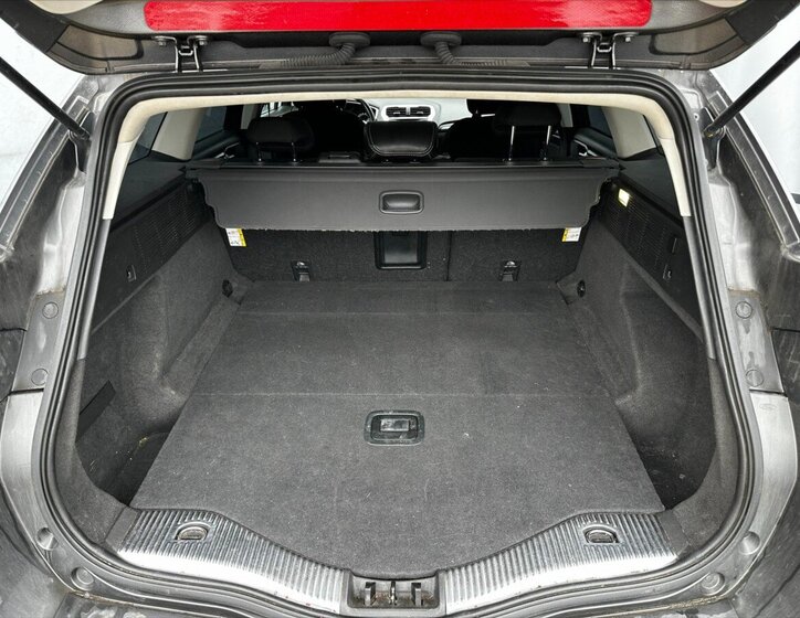 Ford Mondeo Kombi 1,6 l 85 kw