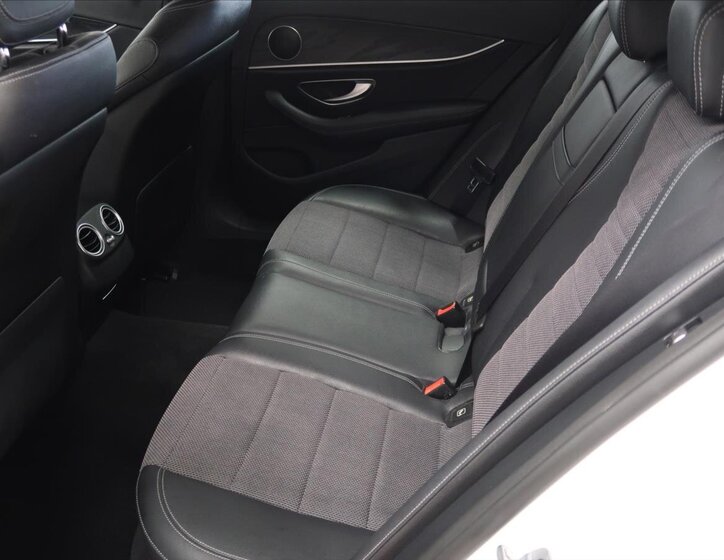 Mercedes-Benz Třídy E Kombi 2,0 l 135 kw