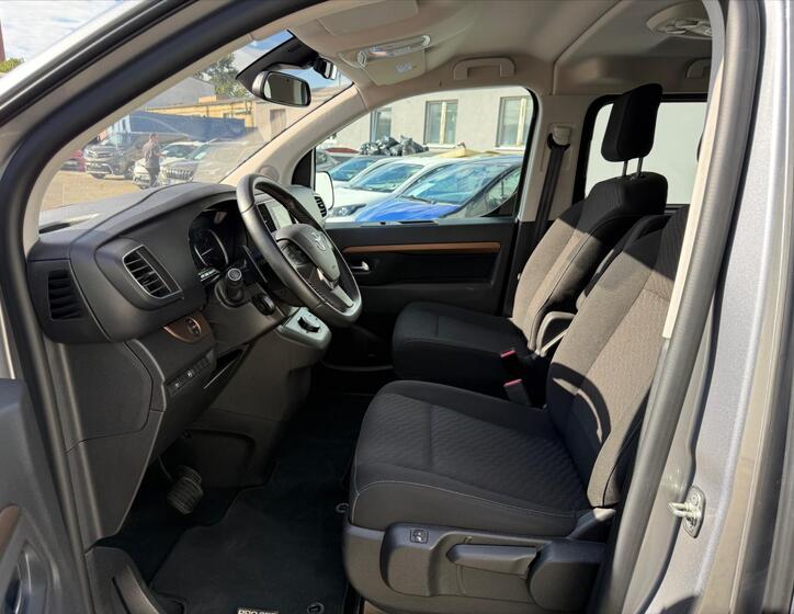 Toyota ProAce Verso 10