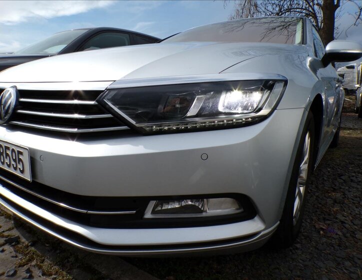 Volkswagen Passat Kombi 2,0 l 110 kw