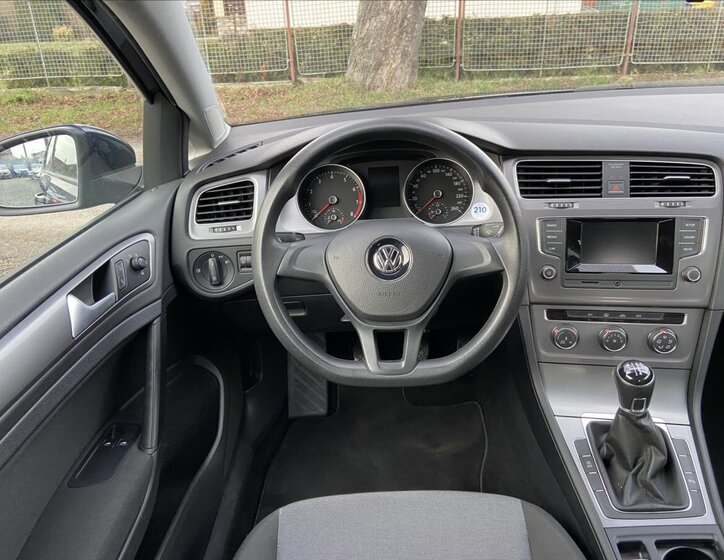 Volkswagen Golf 13