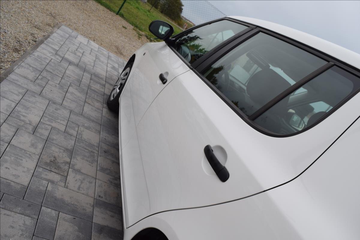 Škoda Fabia Hatchback 1,2 l 44 kw