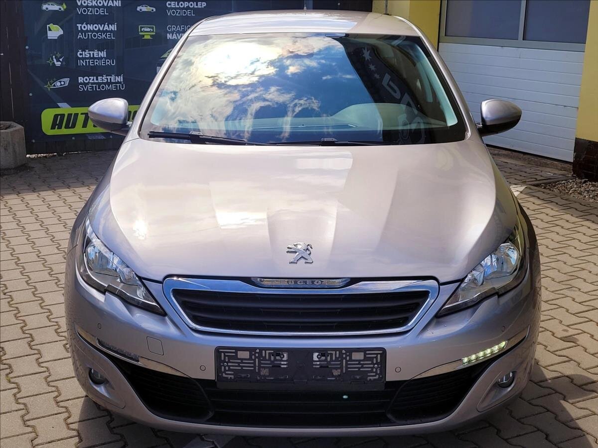 Peugeot 308 Kombi 1,2 l 96 kw