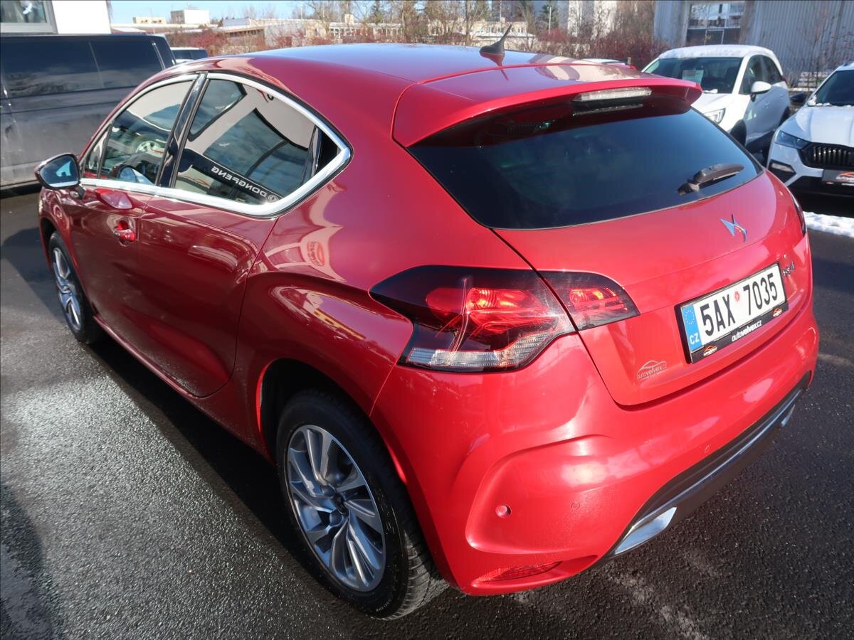 DS Automobiles DS4 Hatchback 1,6 l 88 kw