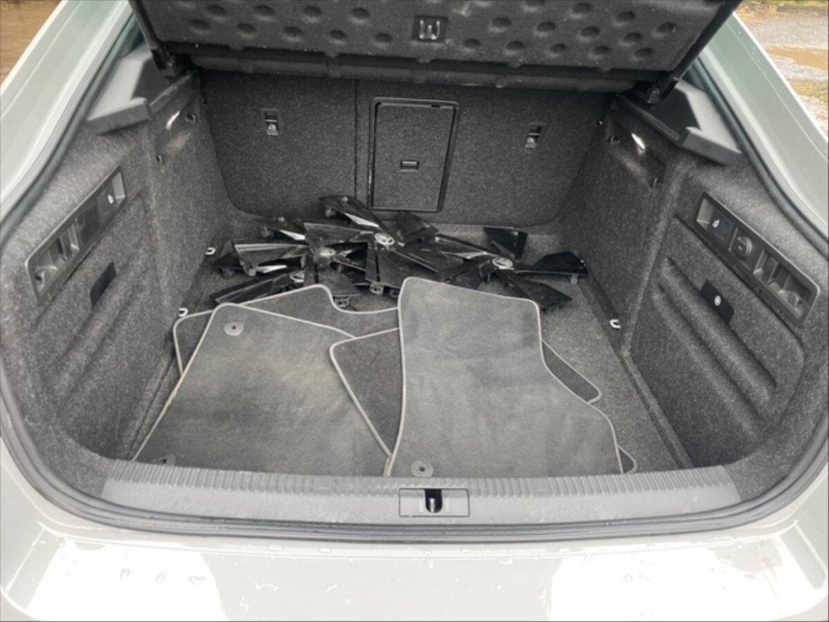 Škoda Superb Liftback 2,0 l 110 kw