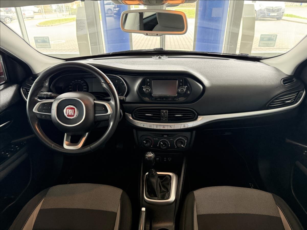 Fiat Tipo Sedan / Limuzína 1,4 l 70 kw