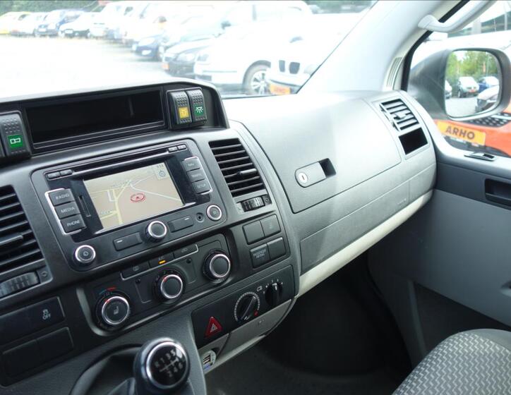 Volkswagen Transporter 25