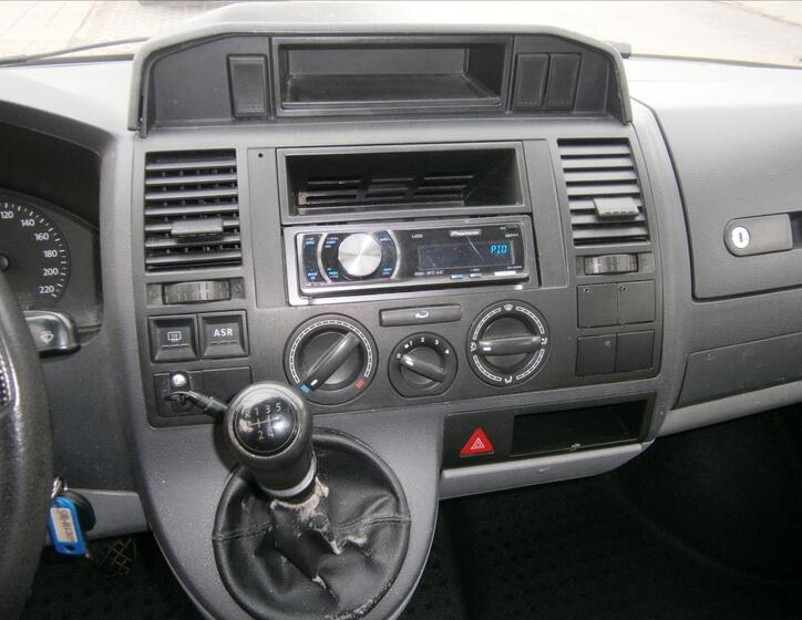 Volkswagen Transporter 12