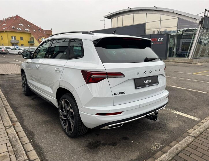 Škoda Karoq SUV 1,5 l 110 kw
