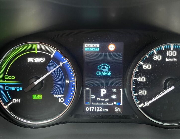 Mitsubishi Outlander 16