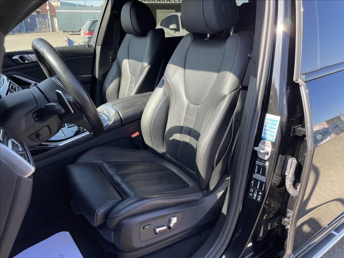 BMW X7 SUV / Terénní 3,0 l 195 kw