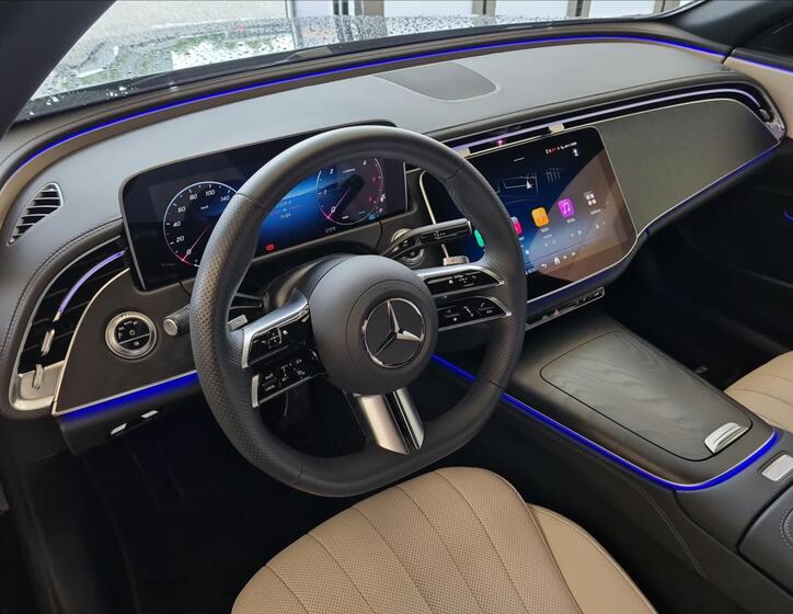 Mercedes-Benz Třídy E 9