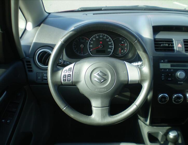 Suzuki SX4 10