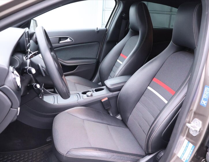 Mercedes-Benz Třídy A Hatchback 1,8 l 80 kw