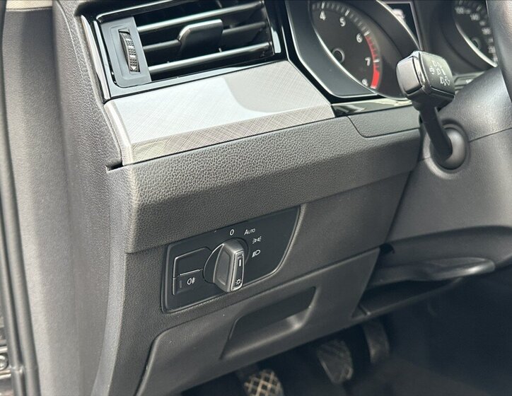 Volkswagen Passat Kombi 1,5 l 110 kw