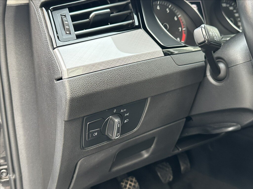 Volkswagen Passat Kombi 1,5 l 110 kw