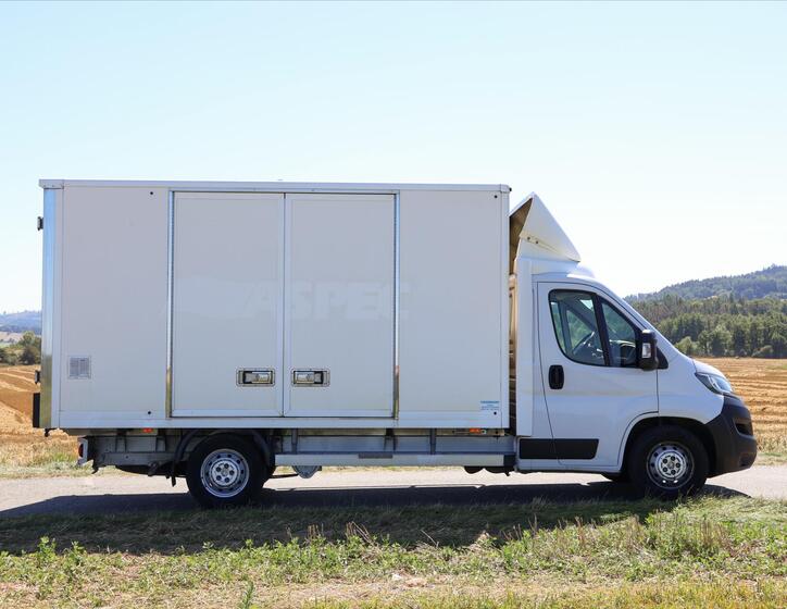 Peugeot Boxer 8