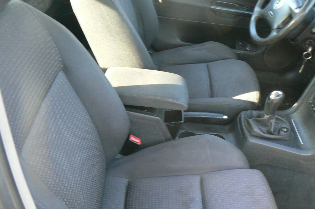 Škoda Superb Sedan 1,9 l 74 kw