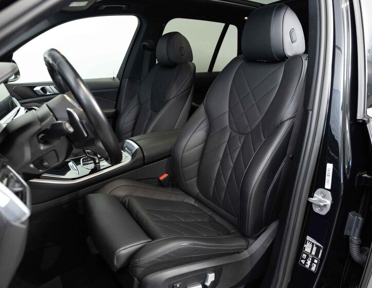 BMW X5 SUV / Terénní 3,0 l 250 kw